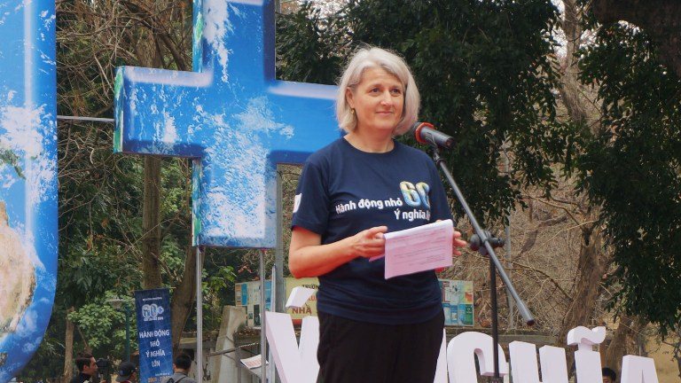Bà Charlotte Laursen, Đại sứ Vương quốc Đan Mạch tại Việt Nam phát biểu tại lễ khởi động chiến dịch